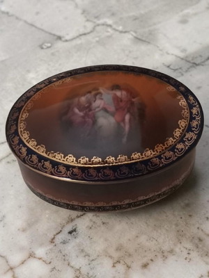 Vintage Epiag Porcelain Jewelry Box from Czechoslovakia like new