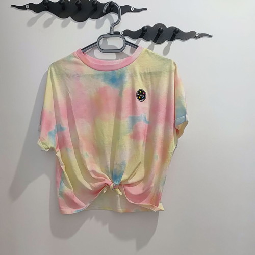 Maui and Sons tie-dye blouse with front tie, size L, like new