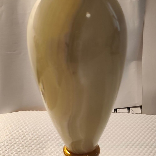Vase of natural onyx with bronze handles, 25cm, elegant collectible