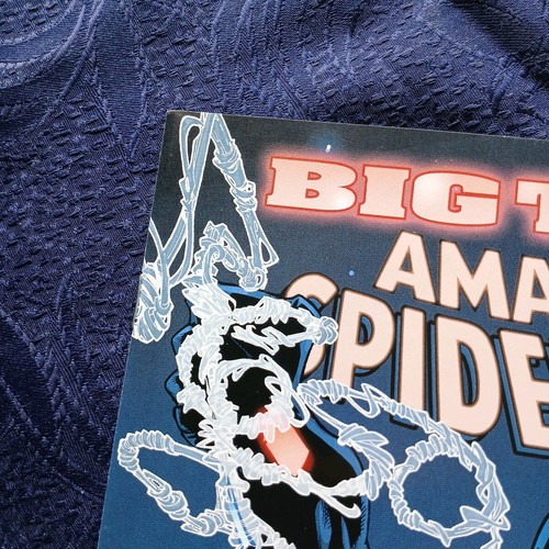 Amazing Spider-man #650 like new with signature, Marvel Comics 2010