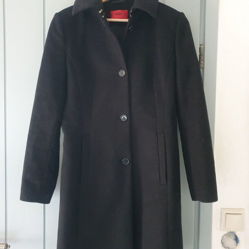 Hugo Boss fitted virgin wool cashmere coat black used, size S