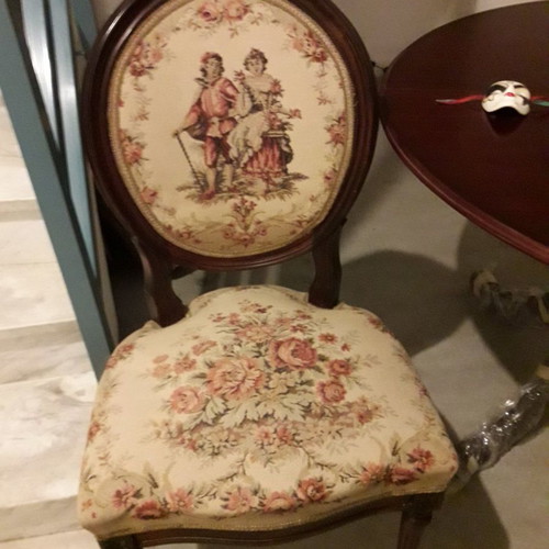 Classic round dining table used with 4 chairs