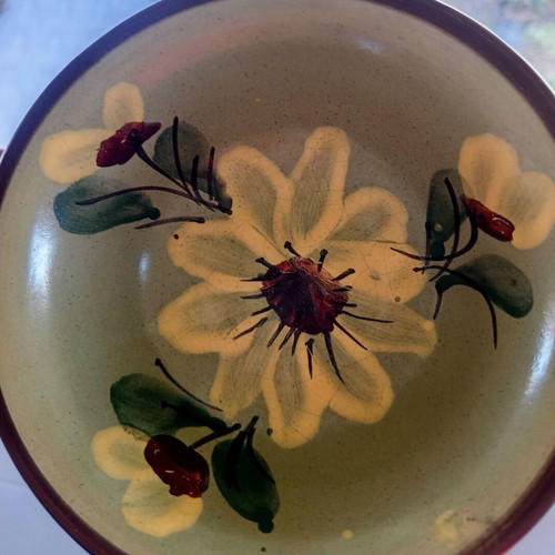 Handmade clay bowl with painted flowers, 15x5 cm