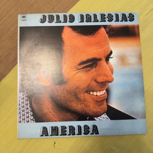 Julio Iglesias America vinyl record like new