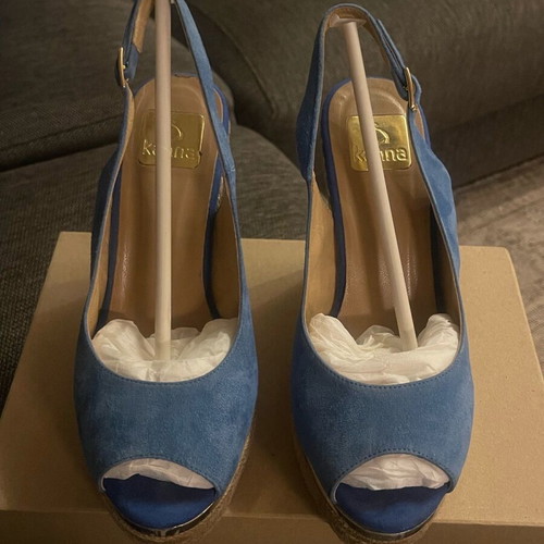Kanna blue platform sandals size 39 like new