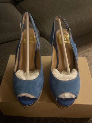 Kanna blue platform sandals size 39 like new