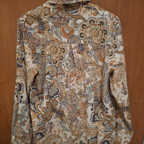 Shirt with paisley design used, size L, colorful
