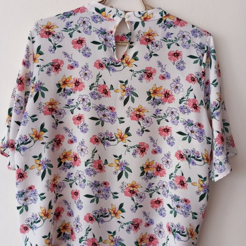 Floral Chiffon Blouse with Cut-out Neckline like new, size L