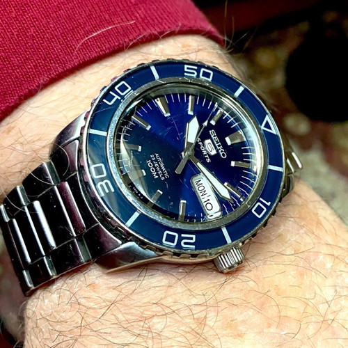 Seiko 5 Sports ανδρικό ρολόι μεταχειρισμένο, μπλε καντράν, αυτόματο