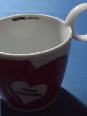 Vintage Nestle Nescafe Collection "Happy Valentines" porcelain cup like new