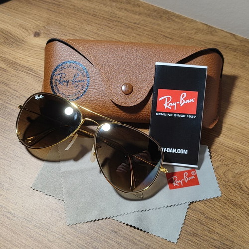 Ray-Ban Aviator Classic sunglasses like new, gold frame, brown gradient lenses
