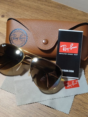 Ray-Ban Aviator Classic sunglasses like new, gold frame, brown gradient lenses