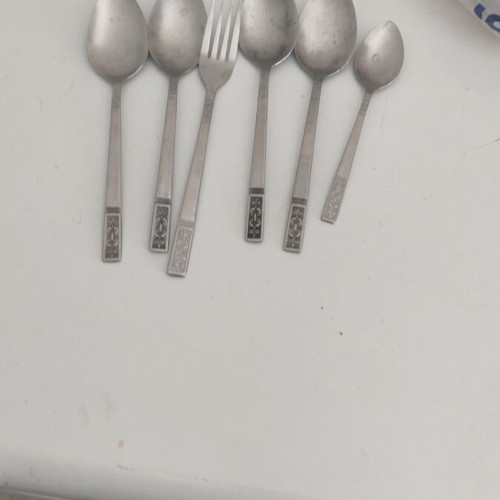 Spoons and fork like new, set of 6 pieces
