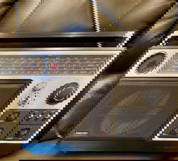 Ραδιόφωνο vintage PHILIPS τέλειο.