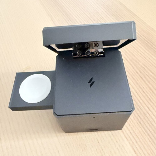 Anker Cube 3 in 1 MagSafe charger like new with original cable