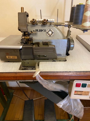 Juki MO-357 Industrial Overlock with Table and Motor like new