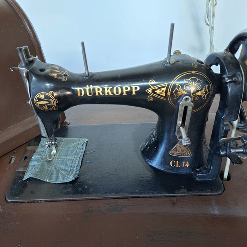 Dürkopp Class 14 antique treadle sewing machine used