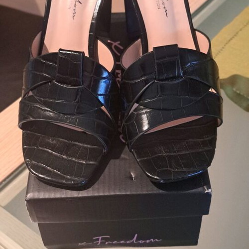 Mules black like new, high heel, size 37