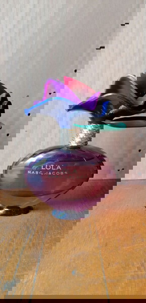 Marc Jacobs Lola