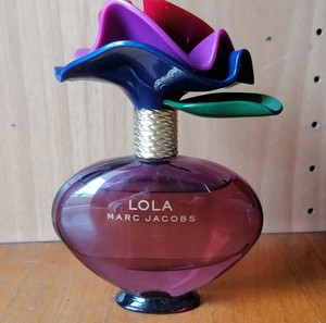 Marc Jacobs Lola