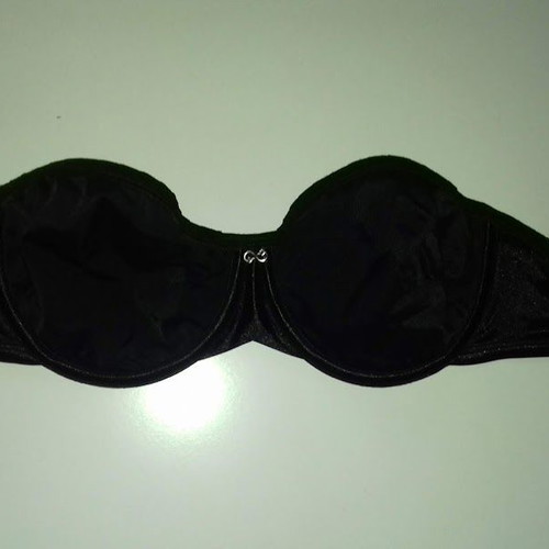 strapless bra with silicone 90B
