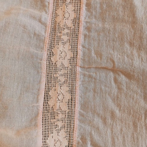 Cotton scarf H&M like new, pink with embroidery