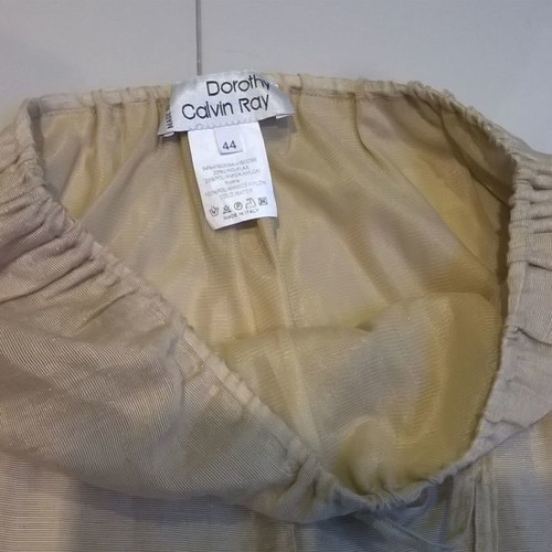 Παντελόνι και μπλουζάκι