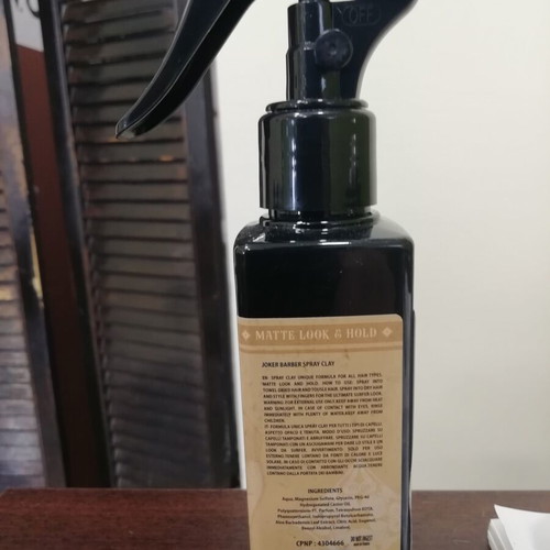Spray Clay προϊόν για στυλιζάρισμα μαλλιών