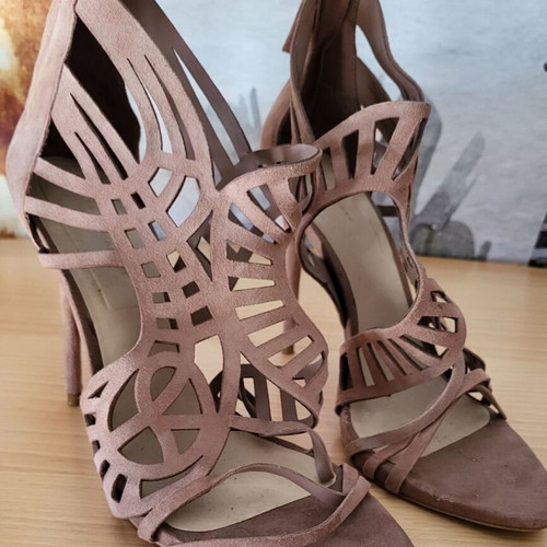 Zara sandals used, size 40, nude