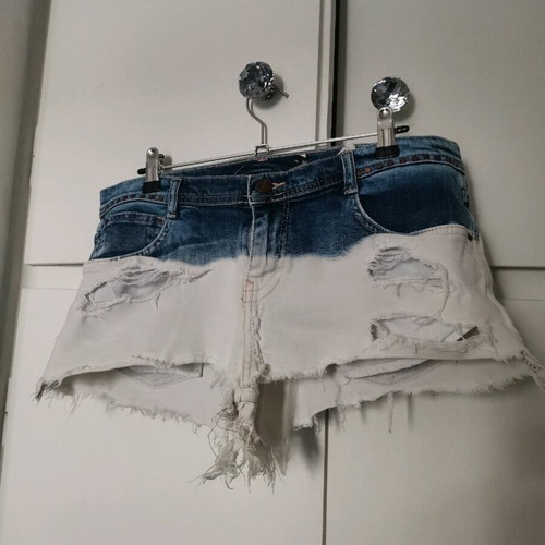 Zara shorts used, size 40