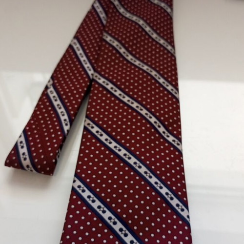Vintage silk tie La Cravate au Bon Ton Athènes like new, burgundy polka dot stripes