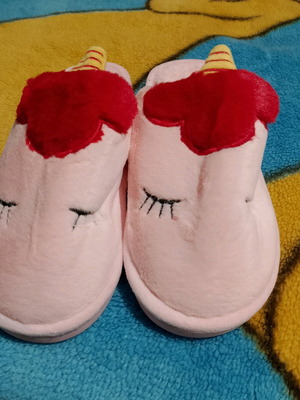 Unicorn slippers new, size 38-39, red and pink