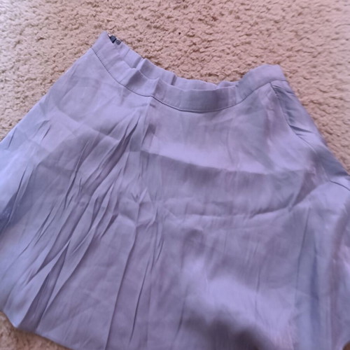 Shein satin-type skirt large new, blue