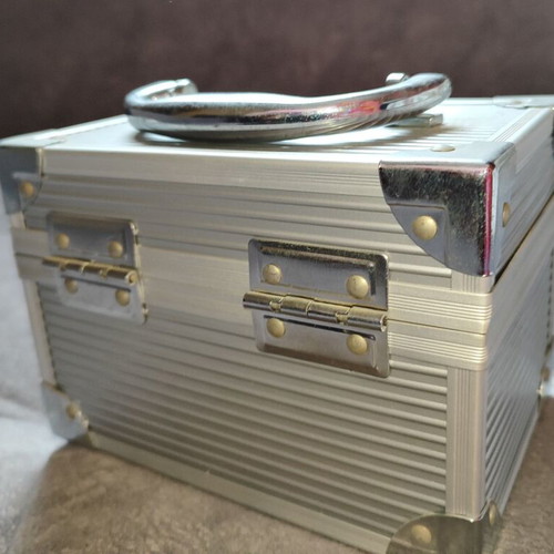 Mini aluminum jewelry box with mirror and key