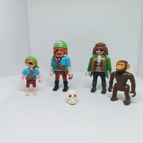 Playmobil pirates like new