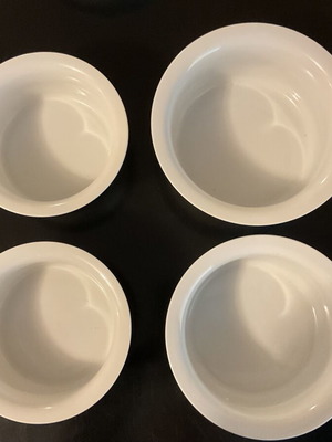 Arzberg heat-resistant bowls set of 4 like new