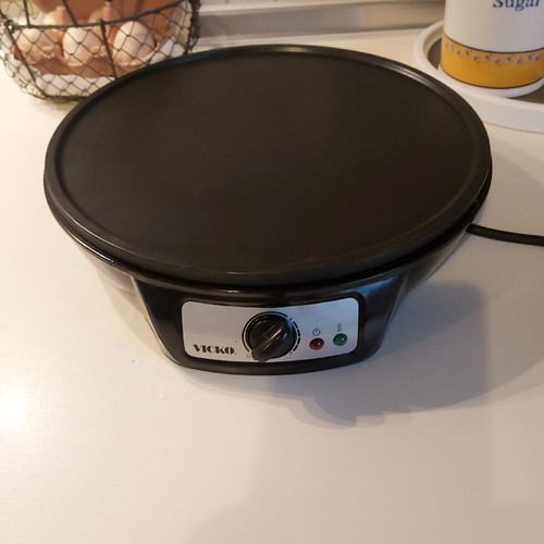 VICKO crepe maker new excellent