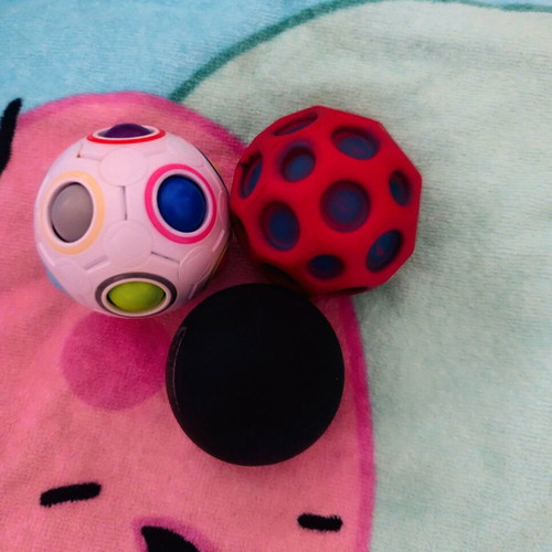 Balls pack of 3 like new