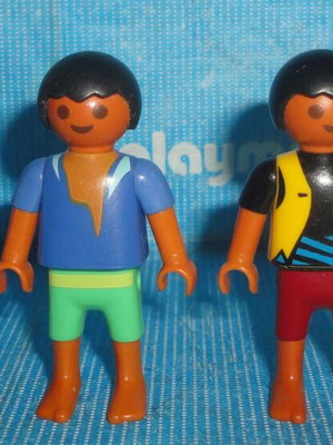 Playmobil 4 small pirates like new