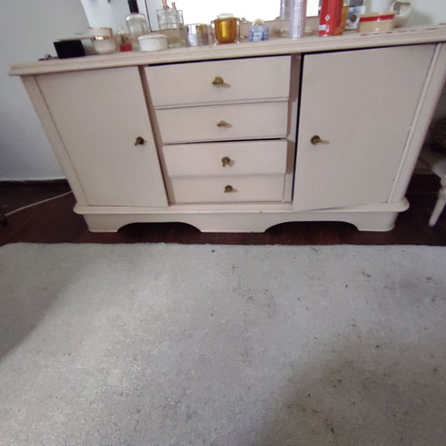 Living room buffet with large mirror, 2 cabinets and 4 drawers used