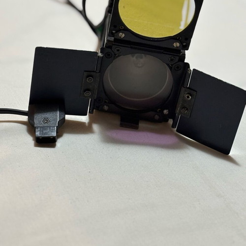 Professional Camera Light like new, Mini Fresnel Light with D-Tap connection