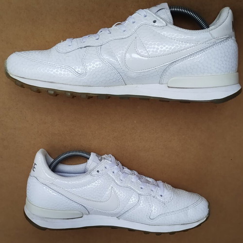 Nike WMNS Internationalist Premium size 42.5 white like new