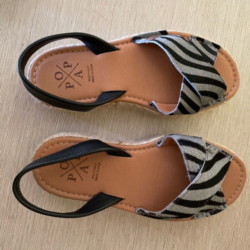 Popa Sandals Size 37 New Black and Gray
