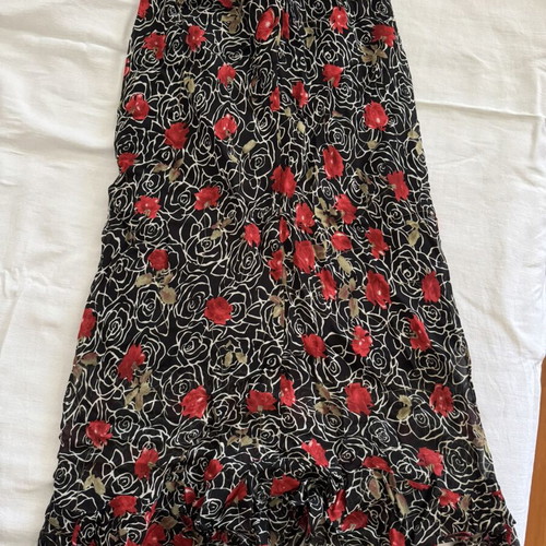 Belle Chic Women's Floral Midi Skirt like new, black and red