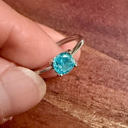 Canary Blue Solitaire Ring 925 Silver with Cubic Zirconia
