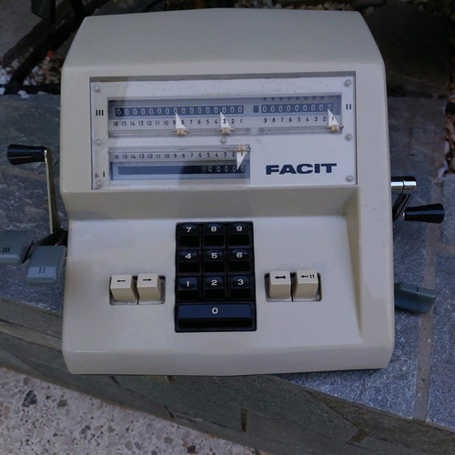 Facit Mod. 1004 calculator like new, made in West Germany 1965