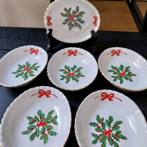 Set of 6 porcelain plates with Christmas motif, Germany