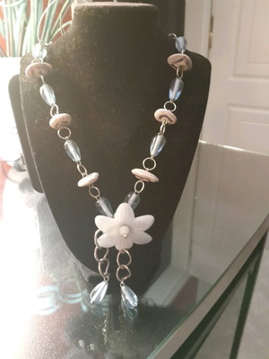 Necklace like new