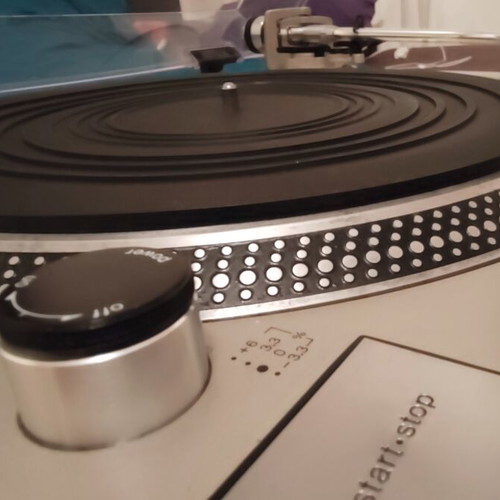 Tehnics SL-1200mkll turntable like new