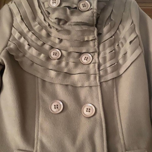 Camel coat used with pockets in excellent condition
